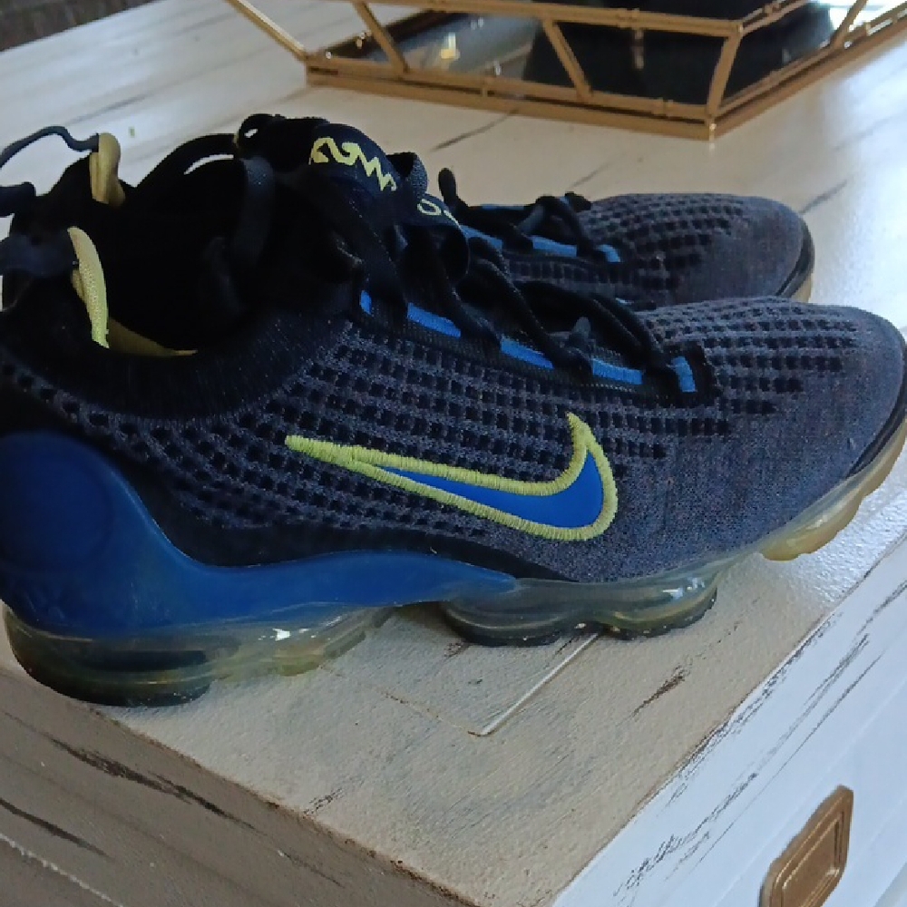 Nike Air VaporMax in Blue and Yellow